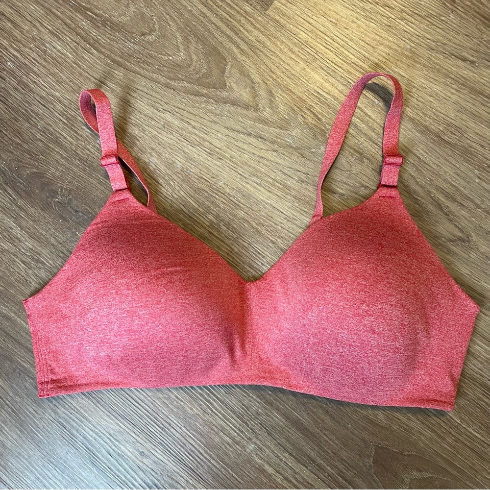 Torrid Red Dream Wire-free Wireless Comfort Bra 38D - Picture 2 of 5
